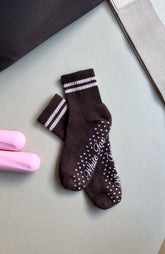 Check Your Moves Grip Socks Chocolate/Dusty Pink